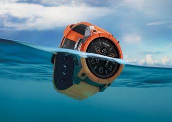 بالدارجة: أنا والبحر والمنڨالة. بقلم محمد المعمري