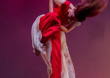 عندما تسائل الكوريغرافية شيماء العوني الموروث الفني والأنثروبولوجي، قراءة في العرض الكوريغرافي “حزام” بقلم معزّ عاشوري