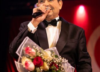 زياد غرسة يعيد تقديم المالوف بتوزيع جديد في سهرة مكتملة العدد بالمسرح البلدي